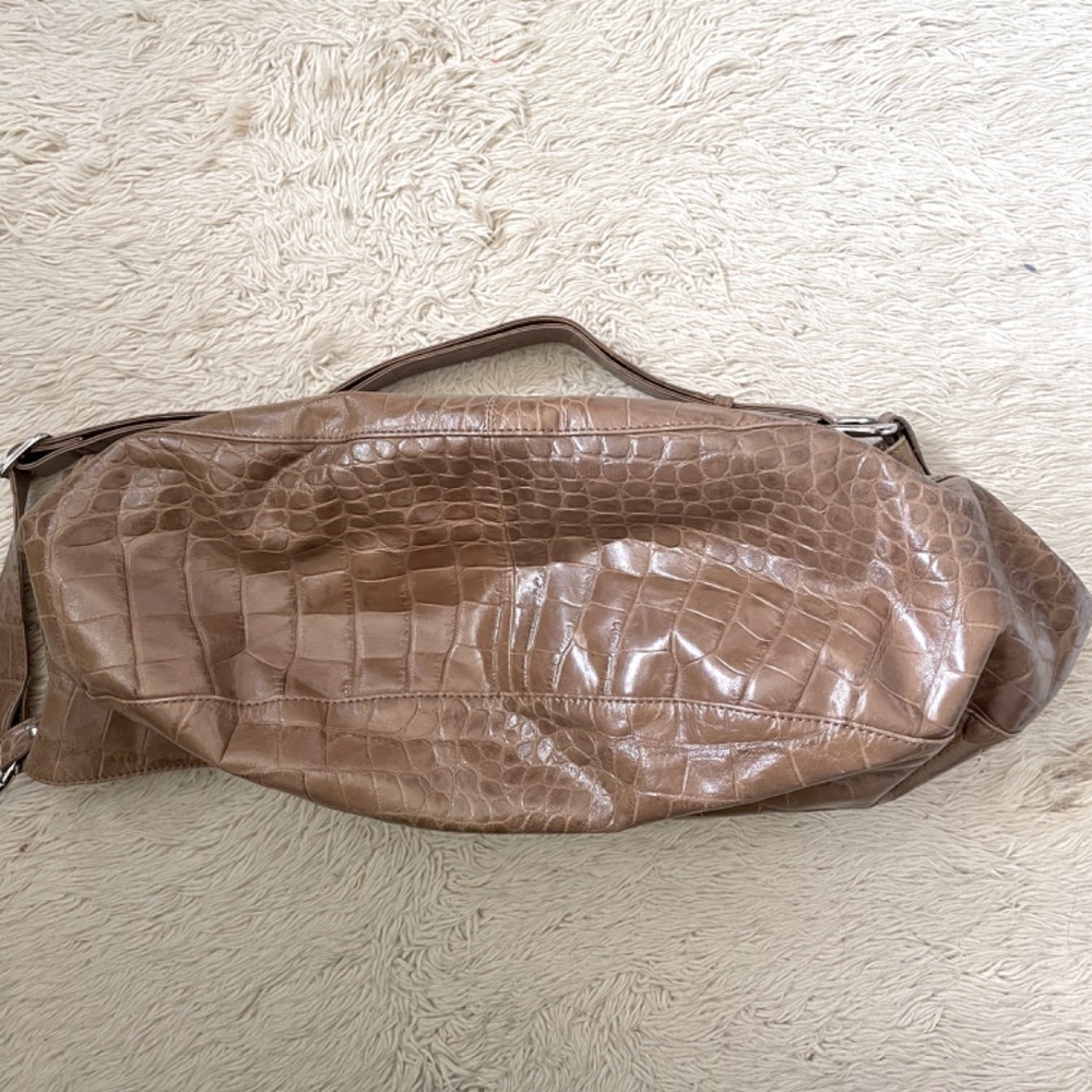 🛑 Taupe Croc Embossed Leather Slouchy Crescent Purse - HUGE! - Picture 6 of 8